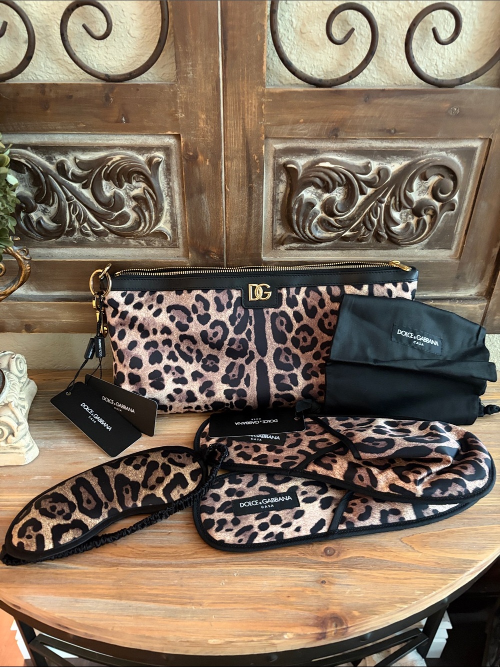 Dolce & Gabbana Comfort Kit Leopard Print  Travel Set - AUTHENTIC